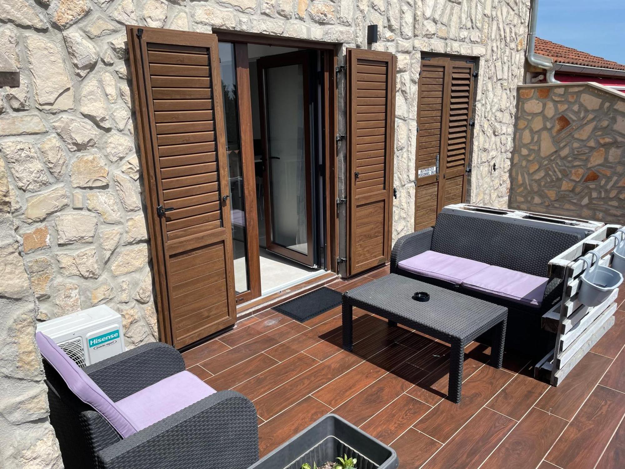 All You Need Holiday Pula Exterior photo